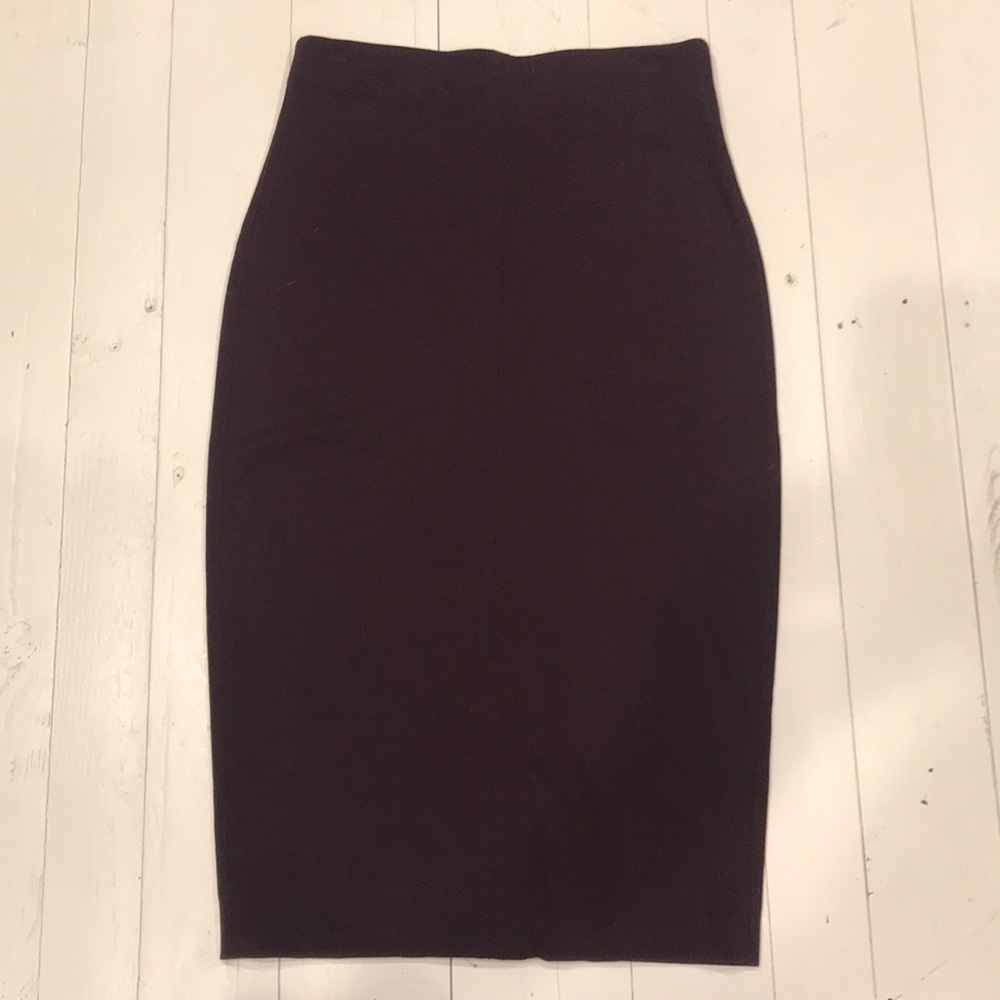 Aritzia Wilfred Free Lis Skirt in Maroon